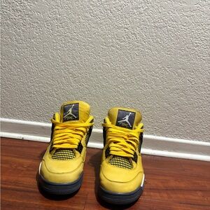 Jordan 4 lightings